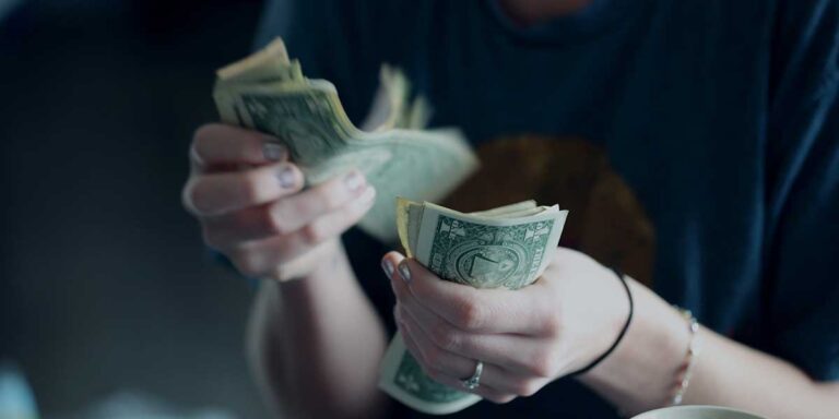 Top 10 Money-Saving Apps: Revolutionizing Your Financial Journey