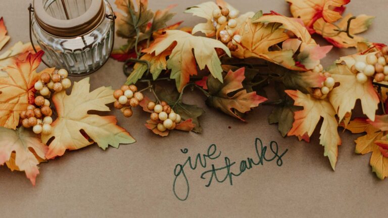 Easy Thanksgiving Traditions to Start with Your Family